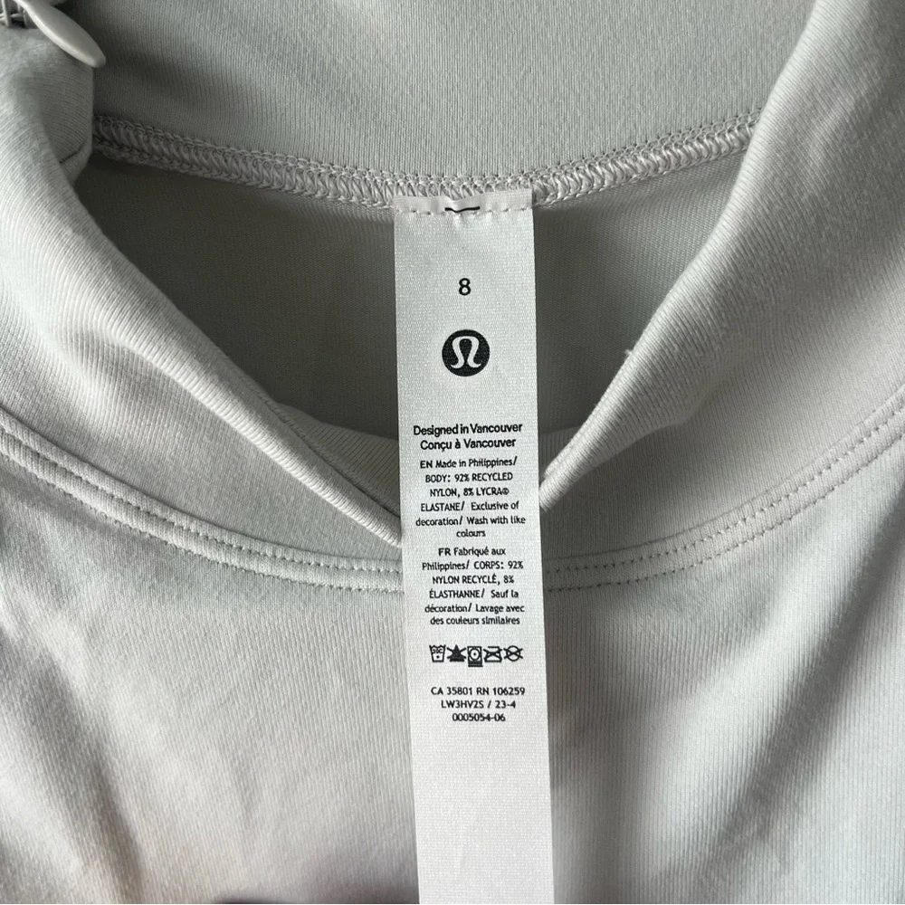 Lululemon Grey/White Mock Neck Long Sleeve Shirt Size 8 - Picture 3 of 6